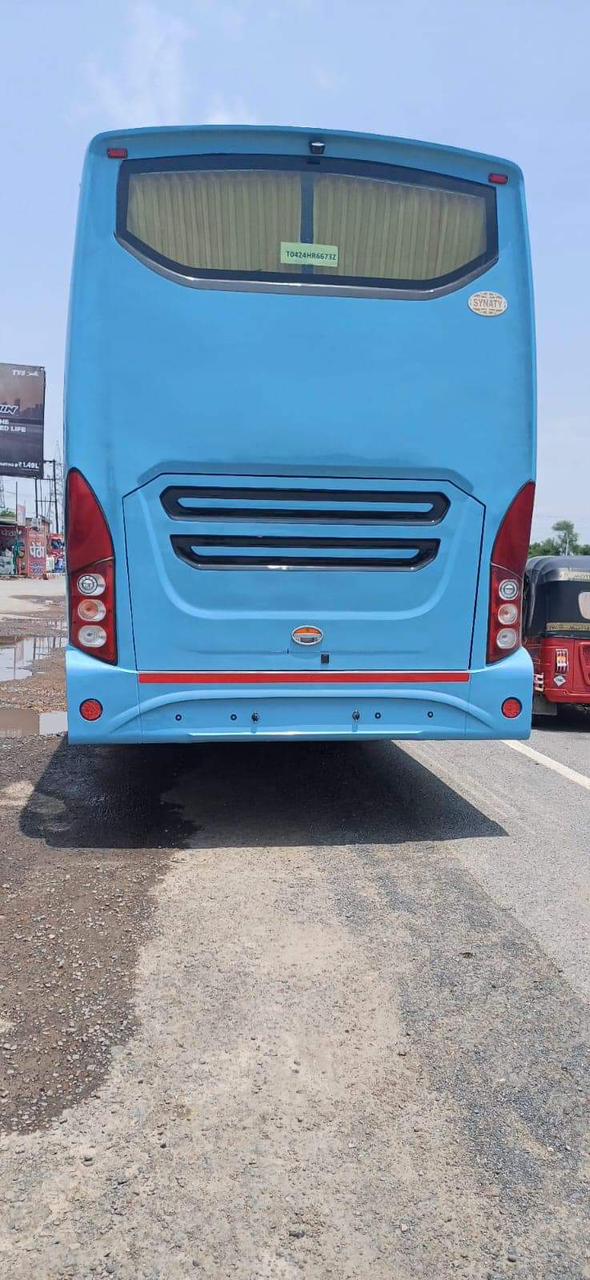 Luxury Bus 45-49 Seater